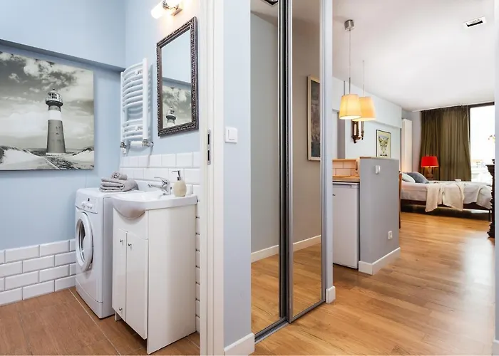 Triton Park * وارسو